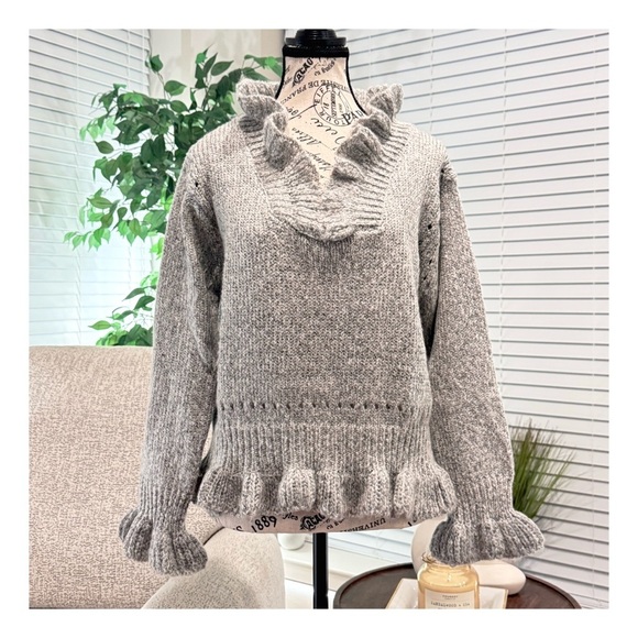 “Women’s Vintage Clothing & More” SHOW
          
TONIGHT FRIDAY JULY 18 - 9 PM - Picture 10 of 16